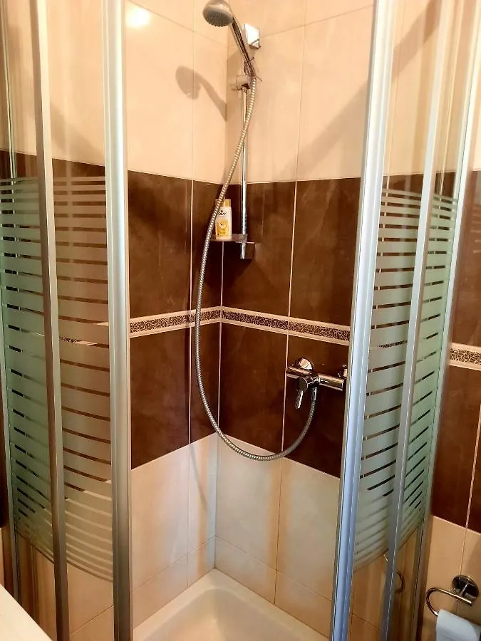 Oliva Apartamento Banj Croácia